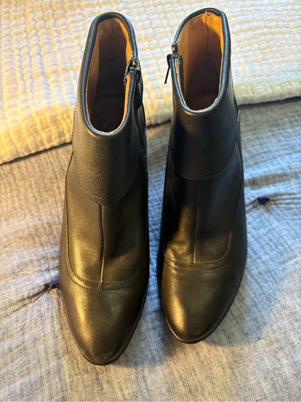 Sofft Rochelle Black Leather Ankle Booties size 8M